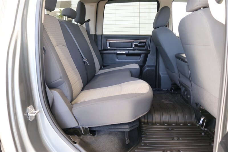 2012 RAM 2500 ST  6-SPD MANUAL 4D CREW CAB CUMMINS DIESEL 4X4 LONG BED TINTED WINDOWS REAR SLIDER LIFTED NEW BFG 35 " TIRES BANKS KIT FRESH FULL SERVICE EGR DELETED FULL EXHAUST - Photo 18 - Portland, OR 97230