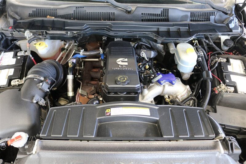 2012 RAM 2500 ST  6-SPD MANUAL 4D CREW CAB CUMMINS DIESEL 4X4 LONG BED TINTED WINDOWS REAR SLIDER LIFTED NEW BFG 35 " TIRES BANKS KIT FRESH FULL SERVICE EGR DELETED FULL EXHAUST - Photo 15 - Portland, OR 97230