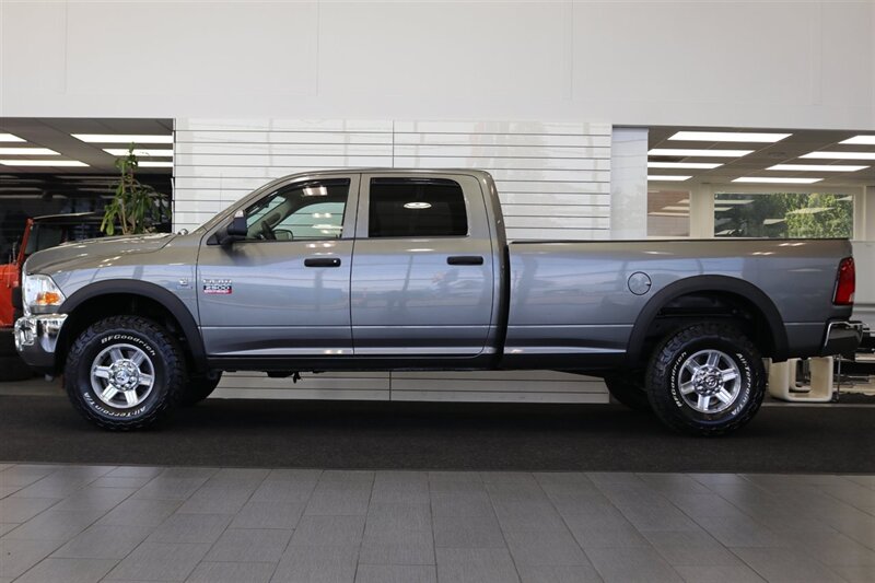 2012 RAM 2500 ST  6SP MANUAL 4D CREW CAB CUMMINS DIESEL 4X4 LONG BED TINTED WINDOWS LONG BED REAR SLIDER LIFTED NEW BFG 35 " TIRES BANKS KIT - Photo 4 - Portland, OR 97230