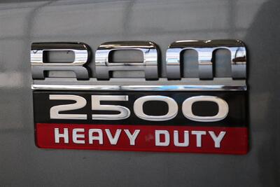 2012 RAM 2500 ST  6SP MANUAL 4D CREW CAB CUMMINS DIESEL 4X4 LONG BED TINTED WINDOWS LONG BED REAR SLIDER LIFTED NEW BFG 35 " TIRES BANKS KIT - Photo 74 - Portland, OR 97230