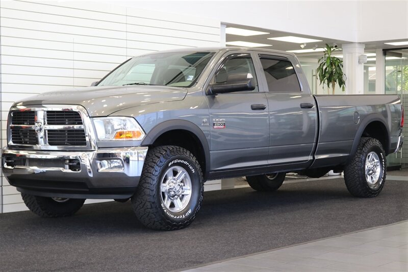 2012 RAM 2500 ST  6SP MANUAL 4D CREW CAB CUMMINS DIESEL 4X4 LONG BED TINTED WINDOWS LONG BED REAR SLIDER LIFTED NEW BFG 35