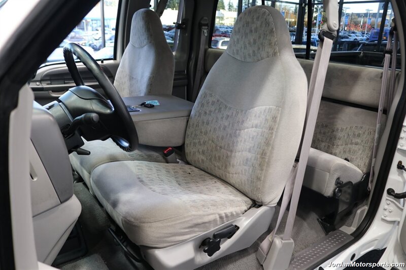 1999 Ford F-250 XLT  1-OWNER* 90K MILES ORIGINAL* NEW 2.5 " LEVEL W/ BILSTEIN 5100 SHOCKS* NEW 33 " BFG KO3 10-PLYs* NO RUST* 100% ALL ORIGINAL* FRESH SERVICE W/NEW BATTERIES-TERMINALS-BELTS-COOLANT FLUSH-AC CHARGE - Photo 18 - Portland, OR 97230