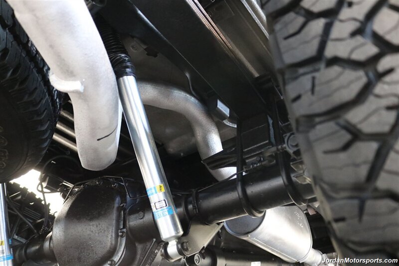 1999 Ford F-250 XLT  1-OWNER* 90K MILES ORIGINAL* NEW 2.5 " LEVEL W/ BILSTEIN 5100 SHOCKS* NEW 33 " BFG KO3 10-PLYs* NO RUST* 100% ALL ORIGINAL* FRESH SERVICE W/NEW BATTERIES-TERMINALS-BELTS-COOLANT FLUSH-AC CHARGE - Photo 30 - Portland, OR 97230