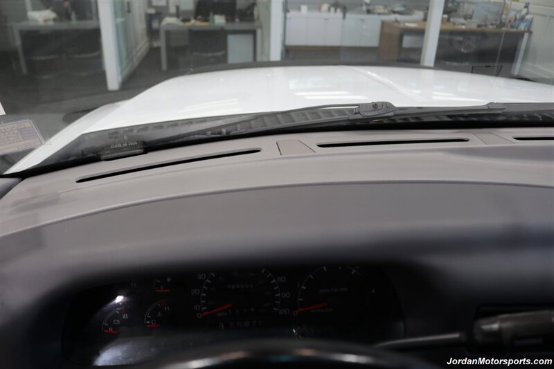 1999 Ford F-250 XLT  1-OWNER* 90K MILES ORIGINAL* NEW 2.5 " LEVEL W/ BILSTEIN 5100 SHOCKS* NEW 33 " BFG KO3 10-PLYs* NO RUST* 100% ALL ORIGINAL* FRESH SERVICE W/NEW BATTERIES-TERMINALS-BELTS-COOLANT FLUSH-AC CHARGE - Photo 85 - Portland, OR 97230