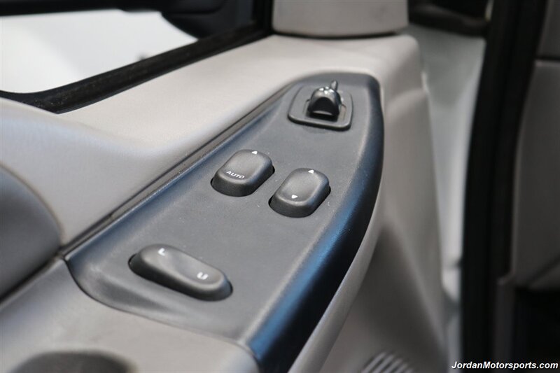 1999 Ford F-250 XLT  1-OWNER* 90K MILES ORIGINAL* NEW 2.5 " LEVEL W/ BILSTEIN 5100 SHOCKS* NEW 33 " BFG KO3 10-PLYs* NO RUST* 100% ALL ORIGINAL* FRESH SERVICE W/NEW BATTERIES-TERMINALS-BELTS-COOLANT FLUSH-AC CHARGE - Photo 80 - Portland, OR 97230