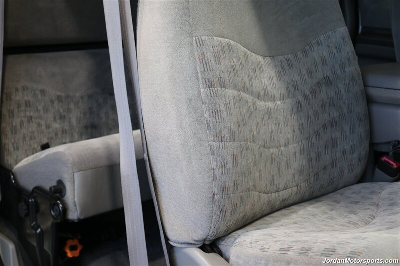 1999 Ford F-250 XLT  1-OWNER* 90K MILES ORIGINAL* NEW 2.5 " LEVEL W/ BILSTEIN 5100 SHOCKS* NEW 33 " BFG KO3 10-PLYs* NO RUST* 100% ALL ORIGINAL* FRESH SERVICE W/NEW BATTERIES-TERMINALS-BELTS-COOLANT FLUSH-AC CHARGE - Photo 75 - Portland, OR 97230