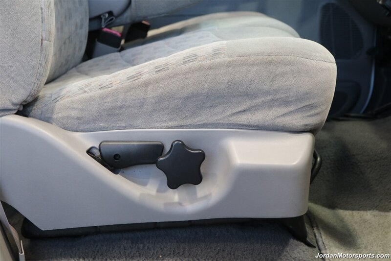 1999 Ford F-250 XLT  1-OWNER* 90K MILES ORIGINAL* NEW 2.5 " LEVEL W/ BILSTEIN 5100 SHOCKS* NEW 33 " BFG KO3 10-PLYs* NO RUST* 100% ALL ORIGINAL* FRESH SERVICE W/NEW BATTERIES-TERMINALS-BELTS-COOLANT FLUSH-AC CHARGE - Photo 71 - Portland, OR 97230