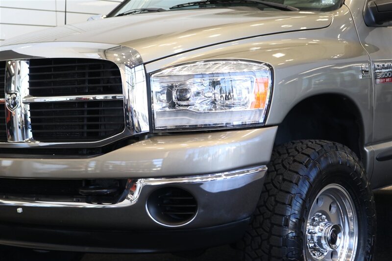 2008 Dodge Ram 3500 ST 1-OWNER* 100% RUST FREE* BRAND NEW 6-SPD TRANSMISSION W/ CLUTCH & SLAVE CYLINDER* NEW BRAKES-ROTORS-CALIPERS-TIE ROD ENDS-COOLANT & BRAKE FLUID FLUSH* NEW 17 "PRO COMPS W/ 34 " TOYO A/Ts 10-PLYs - Photo 12 - Portland, OR 97230