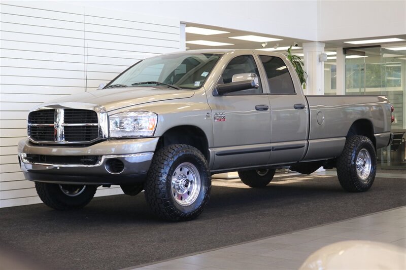 2008 Dodge Ram 3500 ST  1-OWNER* 100% RUST FREE* BRAND NEW 6-SPD TRANSMISSION W/ CLUTCH & SLAVE CYLINDER* NEW BRAKES-ROTORS-CALIPERS-TIE ROD ENDS-COOLANT & BRAKE FLUID FLUSH* NEW 17