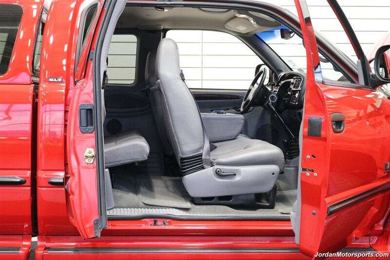 1998 Dodge Ram 2500 Laramie SLT  1-OWNER* 5-SPEED MANUAL* NEVER HAD 5TH WHEEL OR GOOSENECK* LARAMIE* SHORT BED 4X4* 1-OWNER* LEER CANOPY* EDGE TUNER* 100% STOCK* ALL BOOKS & KEYS - Photo 43 - Portland, OR 97230