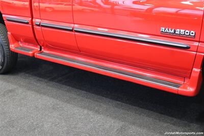 1998 Dodge Ram 2500 Laramie SLT  1-OWNER* 5-SPEED MANUAL* NEVER HAD 5TH WHEEL OR GOOSENECK* LARAMIE* SHORT BED 4X4* 1-OWNER* LEER CANOPY* EDGE TUNER* 100% STOCK* ALL BOOKS & KEYS - Photo 54 - Portland, OR 97230