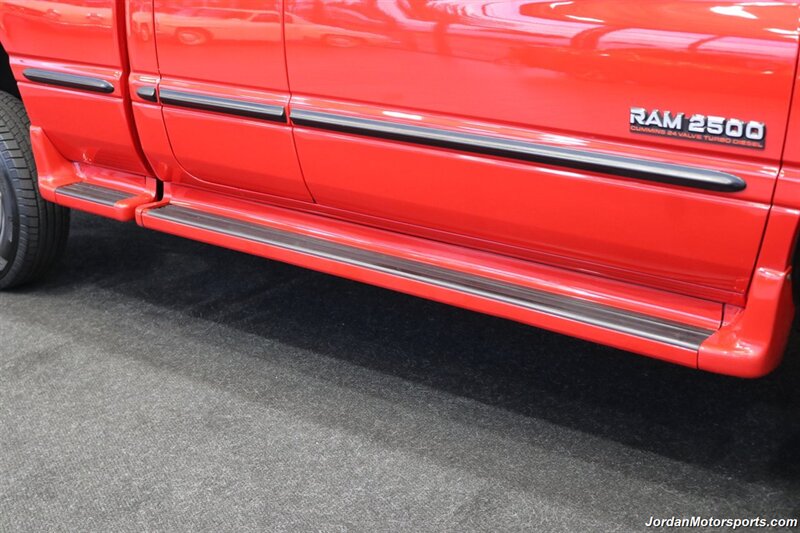 1998 Dodge Ram 2500 Laramie SLT  1-OWNER* 5-SPEED MANUAL* NEVER HAD 5TH WHEEL OR GOOSENECK* LARAMIE* SHORT BED 4X4* 1-OWNER* LEER CANOPY* EDGE TUNER* 100% STOCK* ALL BOOKS & KEYS - Photo 54 - Portland, OR 97230