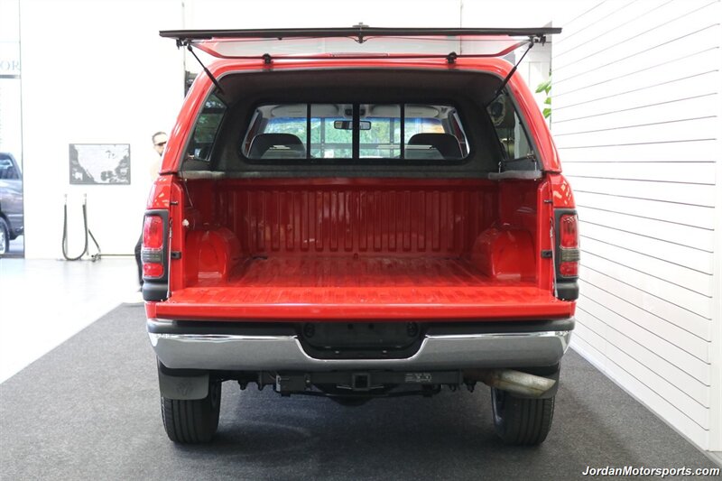 1998 Dodge Ram 2500 Laramie SLT  1-OWNER* 5-SPEED MANUAL* NEVER HAD 5TH WHEEL OR GOOSENECK* LARAMIE* SHORT BED 4X4* 1-OWNER* LEER CANOPY* EDGE TUNER* 100% STOCK* ALL BOOKS & KEYS - Photo 15 - Portland, OR 97230