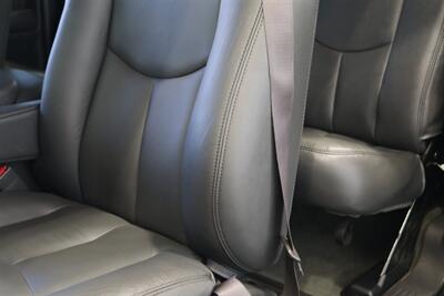 2004 Chevrolet Silverado 2500 LT 4dr Extended Cab LT  1-OWNER 100% RUST FREE* 100% STOCK* NEW 2.5 "FABTEC LEVEL KIT W/ BILSTEIN 5100 SHOCKS & NEW 33.5 " BFG KO3 10-PLYS* ALL SERVICE RECDS SINCE NEW* NEVER HAD 5TH WHEEL OR GOOSENECK* 5-SPD ALLISON - Photo 74 - Portland, OR 97230