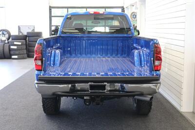 2004 Chevrolet Silverado 2500 LT 4dr Extended Cab LT  1-OWNER 100% RUST FREE* 100% STOCK* NEW 2.5 "FABTEC LEVEL KIT W/ BILSTEIN 5100 SHOCKS & NEW 33.5 " BFG KO3 10-PLYS* ALL SERVICE RECDS SINCE NEW* NEVER HAD 5TH WHEEL OR GOOSENECK* 5-SPD ALLISON - Photo 15 - Portland, OR 97230