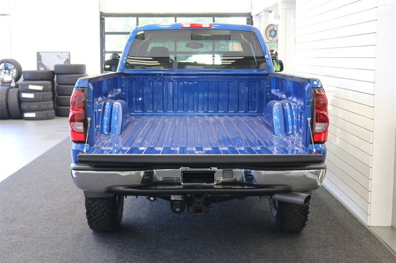 2004 Chevrolet Silverado 2500 LT 4dr Extended Cab LT  1-OWNER 100% RUST FREE* 100% STOCK* NEW 2.5 "FABTEC LEVEL KIT W/ BILSTEIN 5100 SHOCKS & NEW 33.5 " BFG KO3 10-PLYS* ALL SERVICE RECDS SINCE NEW* NEVER HAD 5TH WHEEL OR GOOSENECK* 5-SPD ALLISON - Photo 15 - Portland, OR 97230