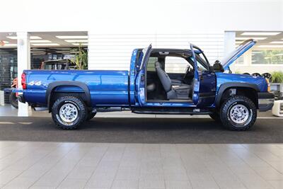 2004 Chevrolet Silverado 2500 LT 4dr Extended Cab LT  1-OWNER 100% RUST FREE* 100% STOCK* NEW 2.5 "FABTEC LEVEL KIT W/ BILSTEIN 5100 SHOCKS & NEW 33.5 " BFG KO3 10-PLYS* ALL SERVICE RECDS SINCE NEW* NEVER HAD 5TH WHEEL OR GOOSENECK* 5-SPD ALLISON - Photo 11 - Portland, OR 97230