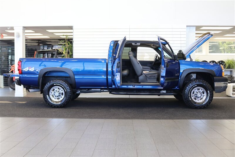 2004 Chevrolet Silverado 2500 LT 4dr Extended Cab LT  1-OWNER 100% RUST FREE* 100% STOCK* NEW 2.5 "FABTEC LEVEL KIT W/ BILSTEIN 5100 SHOCKS & NEW 33.5 " BFG KO3 10-PLYS* ALL SERVICE RECDS SINCE NEW* NEVER HAD 5TH WHEEL OR GOOSENECK* 5-SPD ALLISON - Photo 11 - Portland, OR 97230