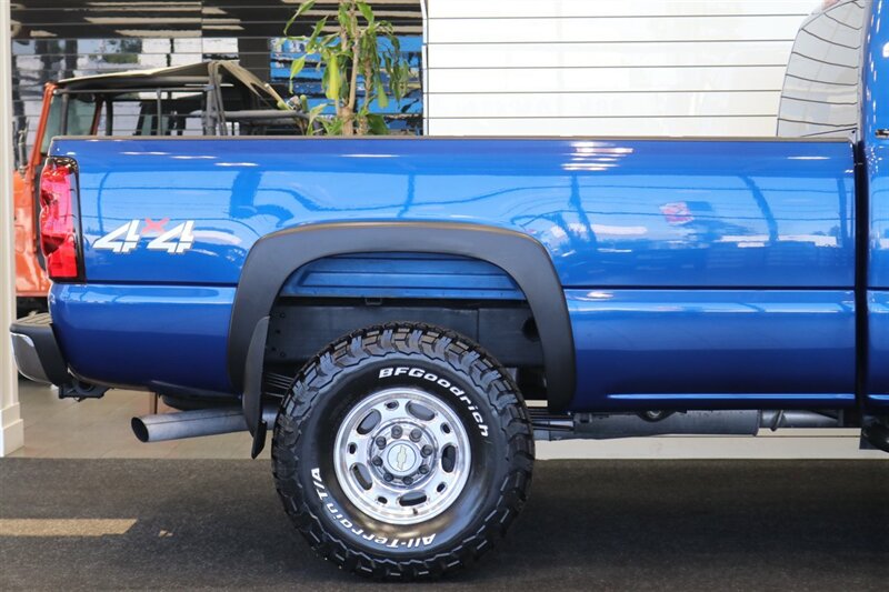 2004 Chevrolet Silverado 2500 LT 4dr Extended Cab LT  1-OWNER 100% RUST FREE* 100% STOCK* NEW 2.5 "FABTEC LEVEL KIT W/ BILSTEIN 5100 SHOCKS & NEW 33.5 " BFG KO3 10-PLYS* ALL SERVICE RECDS SINCE NEW* NEVER HAD 5TH WHEEL OR GOOSENECK* 5-SPD ALLISON - Photo 49 - Portland, OR 97230