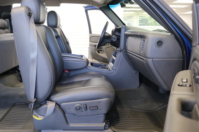 2004 Chevrolet Silverado 2500 LT 4dr Extended Cab LT  1-OWNER 100% RUST FREE* 100% STOCK* NEW 2.5 "FABTEC LEVEL KIT W/ BILSTEIN 5100 SHOCKS & NEW 33.5 " BFG KO3 10-PLYS* ALL SERVICE RECDS SINCE NEW* NEVER HAD 5TH WHEEL OR GOOSENECK* 5-SPD ALLISON - Photo 79 - Portland, OR 97230