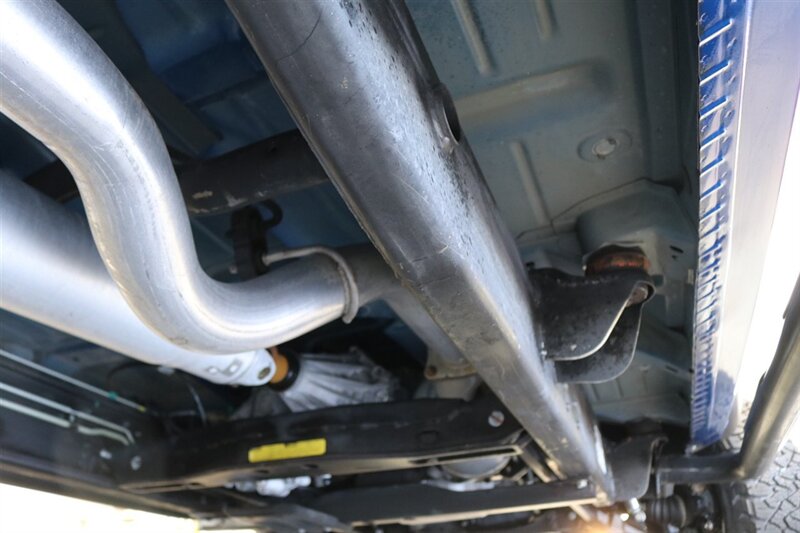 2004 Chevrolet Silverado 2500 LT 4dr Extended Cab LT  1-OWNER 100% RUST FREE* 100% STOCK* NEW 2.5 "FABTEC LEVEL KIT W/ BILSTEIN 5100 SHOCKS & NEW 33.5 " BFG KO3 10-PLYS* ALL SERVICE RECDS SINCE NEW* NEVER HAD 5TH WHEEL OR GOOSENECK* 5-SPD ALLISON - Photo 34 - Portland, OR 97230