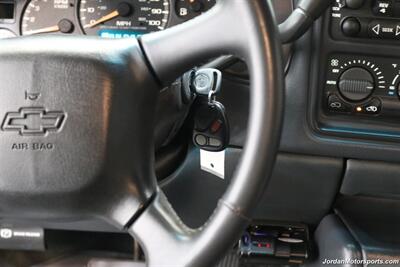 2001 Chevrolet Silverado 3500 LT  1-OWNER* 8.1L VORTEC* 57K MILES* 0-RUST* FULLY SERVICED* ALCOA'S W/ NEW TIRES* NEW BRAKES-ROTORS-CALIPERS-TIE RODS-FLUIDS-LINEX BED LINER - Photo 85 - Portland, OR 97230