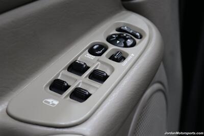 2005 Dodge Ram 3500 SLT 6-SPEED MANUAL 5.9L* NEVER HAD 5TH WHEEL OR GOOSNECK* FULL FRONT END SUSPENSION NEW REBUILD* CARLI 3 "LEVEL LIFT W/BILSTEIN 5100 SHOCKS* 34 " TOYO A/T III 10-PLYS* LEER CANOPY* LINEX BED LINER - Photo 56 - Portland, OR 97230