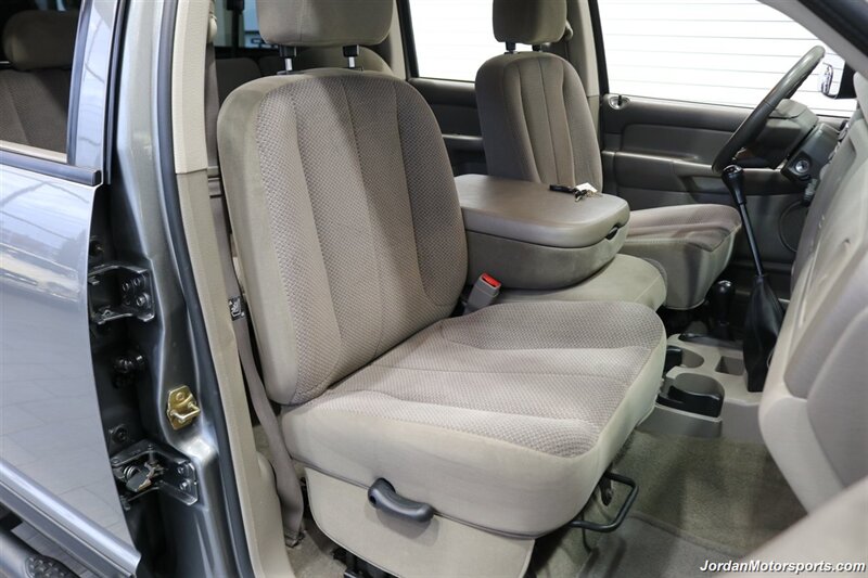 2005 Dodge Ram 3500 SLT 6-SPEED MANUAL 5.9L* NEVER HAD 5TH WHEEL OR GOOSNECK* FULL FRONT END SUSPENSION NEW REBUILD* CARLI 3 "LEVEL LIFT W/BILSTEIN 5100 SHOCKS* 34 " TOYO A/T III 10-PLYS* LEER CANOPY* LINEX BED LINER - Photo 19 - Portland, OR 97230