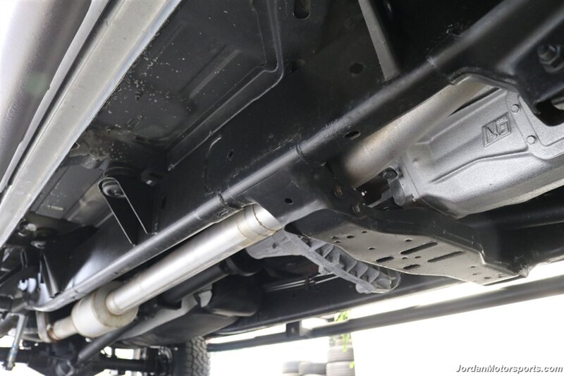 2005 Dodge Ram 3500 SLT 6-SPEED MANUAL 5.9L* NEVER HAD 5TH WHEEL OR GOOSNECK* FULL FRONT END SUSPENSION NEW REBUILD* CARLI 3 "LEVEL LIFT W/BILSTEIN 5100 SHOCKS* 34 " TOYO A/T III 10-PLYS* LEER CANOPY* LINEX BED LINER - Photo 25 - Portland, OR 97230