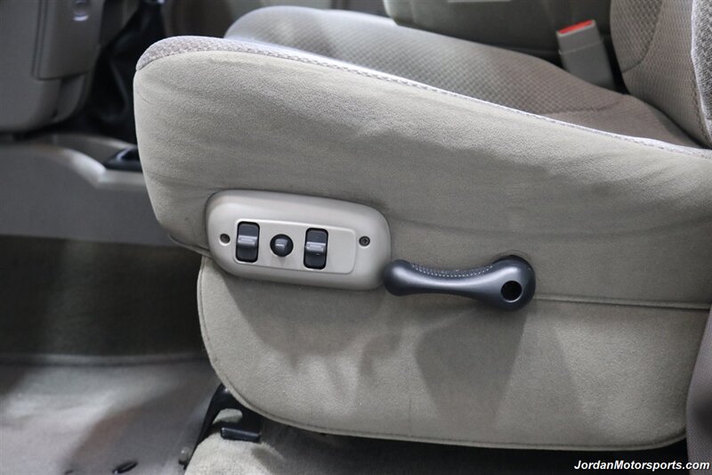 2005 Dodge Ram 3500 SLT 6-SPEED MANUAL 5.9L* NEVER HAD 5TH WHEEL OR GOOSNECK* FULL FRONT END SUSPENSION NEW REBUILD* CARLI 3 "LEVEL LIFT W/BILSTEIN 5100 SHOCKS* 34 " TOYO A/T III 10-PLYS* LEER CANOPY* LINEX BED LINER - Photo 60 - Portland, OR 97230