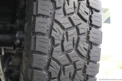 2005 Dodge Ram 3500 SLT 6-SPEED MANUAL 5.9L* NEVER HAD 5TH WHEEL OR GOOSNECK* FULL FRONT END SUSPENSION NEW REBUILD* CARLI 3 "LEVEL LIFT W/BILSTEIN 5100 SHOCKS* 34 " TOYO A/T III 10-PLYS* LEER CANOPY* LINEX BED LINER - Photo 43 - Portland, OR 97230