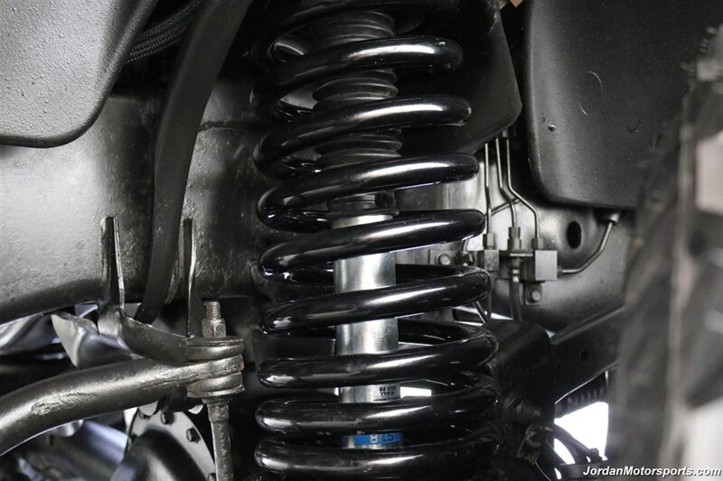 2005 Dodge Ram 3500 SLT 6-SPEED MANUAL 5.9L* NEVER HAD 5TH WHEEL OR GOOSNECK* FULL FRONT END SUSPENSION NEW REBUILD* CARLI 3 "LEVEL LIFT W/BILSTEIN 5100 SHOCKS* 34 " TOYO A/T III 10-PLYS* LEER CANOPY* LINEX BED LINER - Photo 23 - Portland, OR 97230