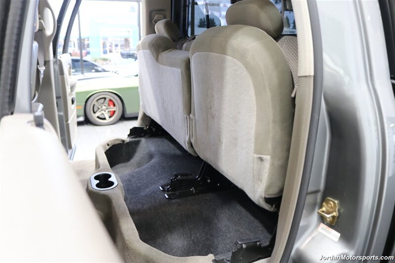 2005 Dodge Ram 3500 SLT 6-SPEED MANUAL 5.9L* NEVER HAD 5TH WHEEL OR GOOSNECK* FULL FRONT END SUSPENSION NEW REBUILD* CARLI 3 "LEVEL LIFT W/BILSTEIN 5100 SHOCKS* 34 " TOYO A/T III 10-PLYS* LEER CANOPY* LINEX BED LINER - Photo 21 - Portland, OR 97230