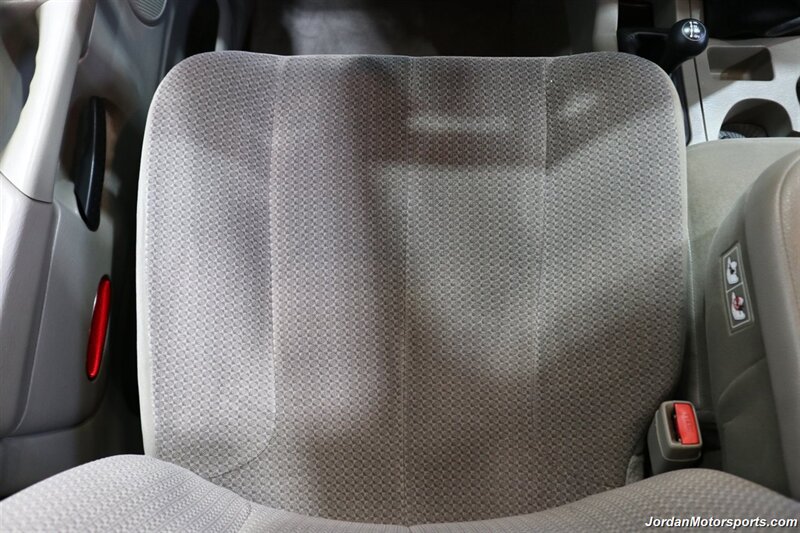 2005 Dodge Ram 3500 SLT 6-SPEED MANUAL 5.9L* NEVER HAD 5TH WHEEL OR GOOSNECK* FULL FRONT END SUSPENSION NEW REBUILD* CARLI 3 "LEVEL LIFT W/BILSTEIN 5100 SHOCKS* 34 " TOYO A/T III 10-PLYS* LEER CANOPY* LINEX BED LINER - Photo 58 - Portland, OR 97230