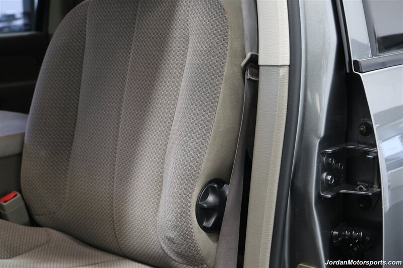 2005 Dodge Ram 3500 SLT 6-SPEED MANUAL 5.9L* NEVER HAD 5TH WHEEL OR GOOSNECK* FULL FRONT END SUSPENSION NEW REBUILD* CARLI 3 "LEVEL LIFT W/BILSTEIN 5100 SHOCKS* 34 " TOYO A/T III 10-PLYS* LEER CANOPY* LINEX BED LINER - Photo 64 - Portland, OR 97230