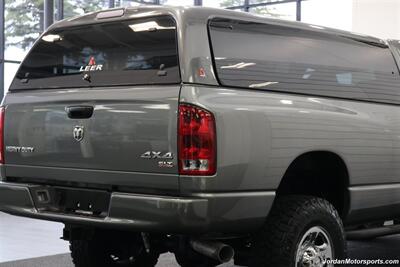 2005 Dodge Ram 3500 SLT 6-SPEED MANUAL 5.9L* NEVER HAD 5TH WHEEL OR GOOSNECK* FULL FRONT END SUSPENSION NEW REBUILD* CARLI 3 "LEVEL LIFT W/BILSTEIN 5100 SHOCKS* 34 " TOYO A/T III 10-PLYS* LEER CANOPY* LINEX BED LINER - Photo 12 - Portland, OR 97230