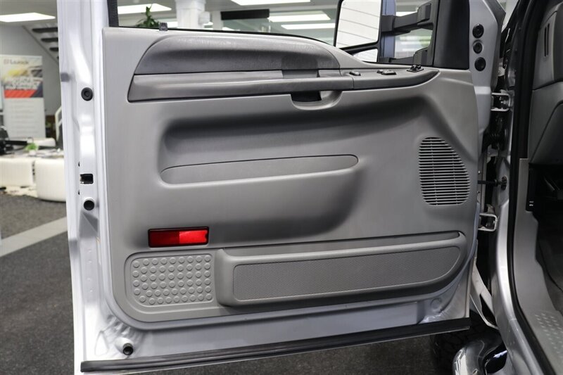 2003 Ford F-250 XLT  JUST HAD 10K FULL ENGINE BULLETPROOFING WITH ARP HEAD STUDS AND GASKETS-OIL & EGR COOLER - S&B INTAKE* 4 "EXHAUST- FULL TOP END UPGRADE* NEW 33 " BFG KO3 10-PLYS* REMOTE START* 0-RUST - Photo 71 - Portland, OR 97230