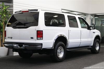 2000 Ford Excursion XLT  LOADED W/LEATHER HEATED & MASSAGING SEATS* V-10 4X4* 8-PASSNEGER* 100% RUST & CORROSION FREE* 33 "COOPER 10-PLY TIRES* WARN HUBS* FULL FRESH SERVICE W/NEW FILETRS-FLUIDS-BELTS-BATTERY* ALL BOOKS & KEYS - Photo 6 - Portland, OR 97230