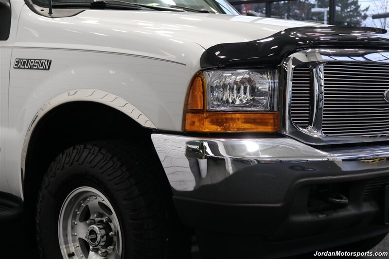 2000 Ford Excursion XLT  LOADED W/LEATHER HEATED & MASSAGING SEATS* V-10 4X4* 8-PASSNEGER* 100% RUST & CORROSION FREE* 33 "COOPER 10-PLY TIRES* WARN HUBS* FULL FRESH SERVICE W/NEW FILETRS-FLUIDS-BELTS-BATTERY* ALL BOOKS & KEYS - Photo 12 - Portland, OR 97230