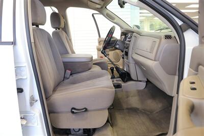 2005 Dodge Ram 3500 SLT  1-OWNER* 100% RUST FREE* 5.9L HIGH OUTPUT* 6-SPD MANUAL* DEALER SERVICED SINCE NEW W/ ALL RECORDS* NEW SERVICE INCLUDING NEW AC COMPRESSOR & FLUIDS* 100% STOCK UNMODIFIED* ALL BOOKS * COLLECTOR GRADE - Photo 77 - Portland, OR 97230