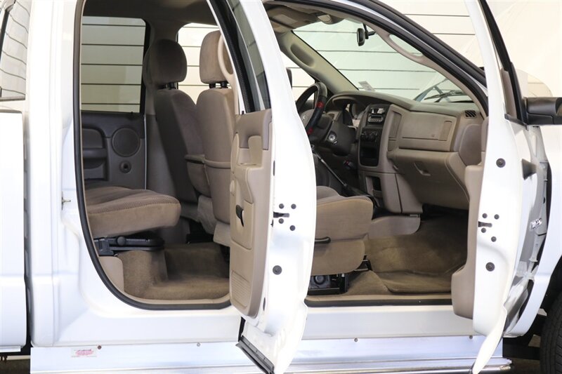 2005 Dodge Ram 3500 SLT  1-OWNER* 100% RUST FREE* 5.9L HIGH OUTPUT* 6-SPD MANUAL* DEALER SERVICED SINCE NEW W/ ALL RECORDS* NEW SERVICE INCLUDING NEW AC COMPRESSOR & FLUIDS* 100% STOCK UNMODIFIED* ALL BOOKS * COLLECTOR GRADE - Photo 63 - Portland, OR 97230