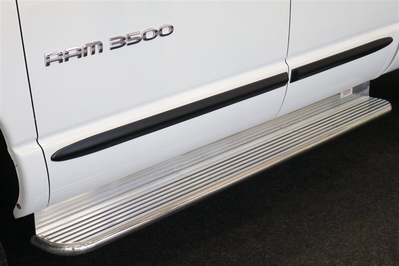 2005 Dodge Ram 3500 SLT  1-OWNER* 100% RUST FREE* 5.9L HIGH OUTPUT* 6-SPD MANUAL* DEALER SERVICED SINCE NEW W/ ALL RECORDS* NEW SERVICE INCLUDING NEW AC COMPRESSOR & FLUIDS* 100% STOCK UNMODIFIED* ALL BOOKS * COLLECTOR GRADE - Photo 54 - Portland, OR 97230