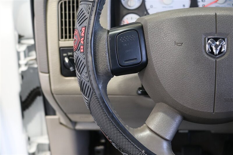 2005 Dodge Ram 3500 SLT  1-OWNER* 100% RUST FREE* 5.9L HIGH OUTPUT* 6-SPD MANUAL* DEALER SERVICED SINCE NEW W/ ALL RECORDS* NEW SERVICE INCLUDING NEW AC COMPRESSOR & FLUIDS* 100% STOCK UNMODIFIED* ALL BOOKS * COLLECTOR GRADE - Photo 93 - Portland, OR 97230