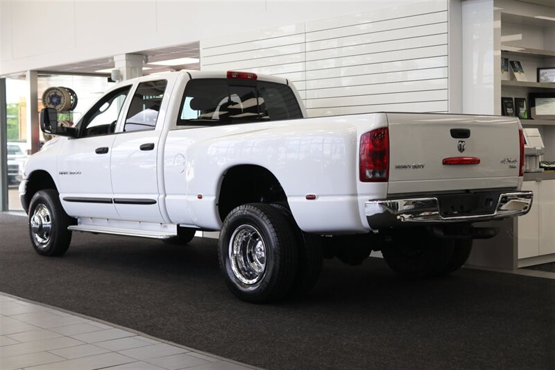 2005 Dodge Ram 3500 SLT  1-OWNER* 100% RUST FREE* 5.9L HIGH OUTPUT* 6-SPD MANUAL* DEALER SERVICED SINCE NEW W/ ALL RECORDS* NEW SERVICE INCLUDING NEW AC COMPRESSOR & FLUIDS* 100% STOCK UNMODIFIED* ALL BOOKS * COLLECTOR GRADE - Photo 6 - Portland, OR 97230
