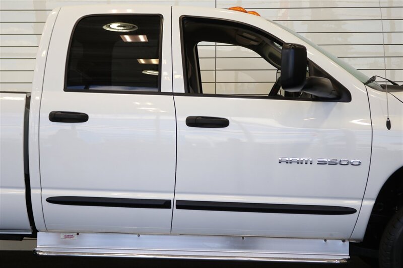 2005 Dodge Ram 3500 SLT  1-OWNER* 100% RUST FREE* 5.9L HIGH OUTPUT* 6-SPD MANUAL* DEALER SERVICED SINCE NEW W/ ALL RECORDS* NEW SERVICE INCLUDING NEW AC COMPRESSOR & FLUIDS* 100% STOCK UNMODIFIED* ALL BOOKS * COLLECTOR GRADE - Photo 47 - Portland, OR 97230