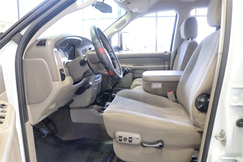 2005 Dodge Ram 3500 SLT  1-OWNER* 100% RUST FREE* 5.9L HIGH OUTPUT* 6-SPD MANUAL* DEALER SERVICED SINCE NEW W/ ALL RECORDS* NEW SERVICE INCLUDING NEW AC COMPRESSOR & FLUIDS* 100% STOCK UNMODIFIED* ALL BOOKS * COLLECTOR GRADE - Photo 76 - Portland, OR 97230