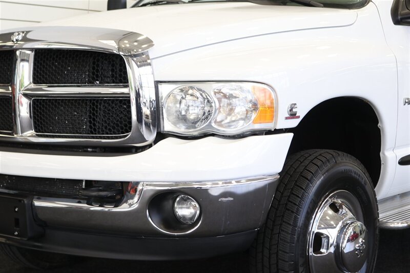 2005 Dodge Ram 3500 SLT  1-OWNER* 100% RUST FREE* 5.9L HIGH OUTPUT* 6-SPD MANUAL* DEALER SERVICED SINCE NEW W/ ALL RECORDS* NEW SERVICE INCLUDING NEW AC COMPRESSOR & FLUIDS* 100% STOCK UNMODIFIED* ALL BOOKS * COLLECTOR GRADE - Photo 12 - Portland, OR 97230