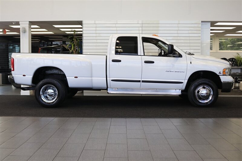 2005 Dodge Ram 3500 SLT  1-OWNER* 100% RUST FREE* 5.9L HIGH OUTPUT* 6-SPD MANUAL* DEALER SERVICED SINCE NEW W/ ALL RECORDS* NEW SERVICE INCLUDING NEW AC COMPRESSOR & FLUIDS* 100% STOCK UNMODIFIED* ALL BOOKS * COLLECTOR GRADE - Photo 5 - Portland, OR 97230