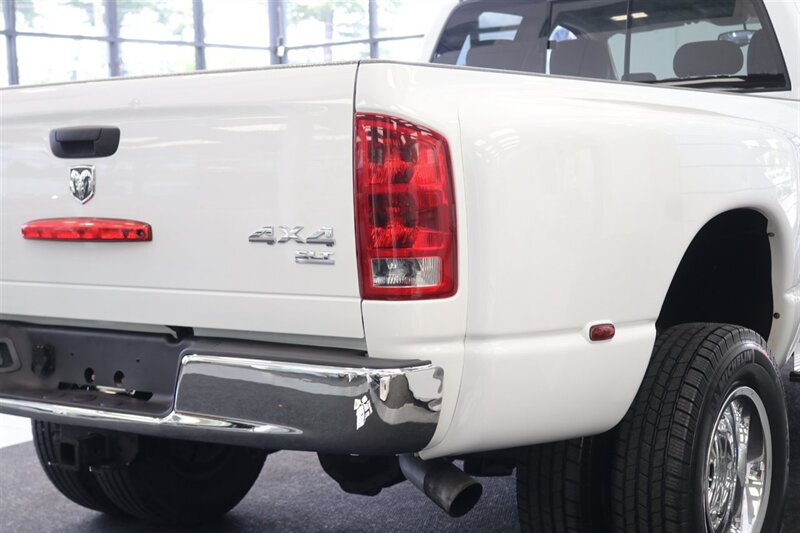2005 Dodge Ram 3500 SLT  1-OWNER* 100% RUST FREE* 5.9L HIGH OUTPUT* 6-SPD MANUAL* DEALER SERVICED SINCE NEW W/ ALL RECORDS* NEW SERVICE INCLUDING NEW AC COMPRESSOR & FLUIDS* 100% STOCK UNMODIFIED* ALL BOOKS * COLLECTOR GRADE - Photo 59 - Portland, OR 97230