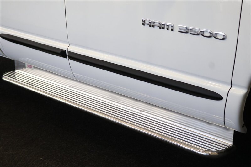 2005 Dodge Ram 3500 SLT  1-OWNER* 100% RUST FREE* 5.9L HIGH OUTPUT* 6-SPD MANUAL* DEALER SERVICED SINCE NEW W/ ALL RECORDS* NEW SERVICE INCLUDING NEW AC COMPRESSOR & FLUIDS* 100% STOCK UNMODIFIED* ALL BOOKS * COLLECTOR GRADE - Photo 55 - Portland, OR 97230